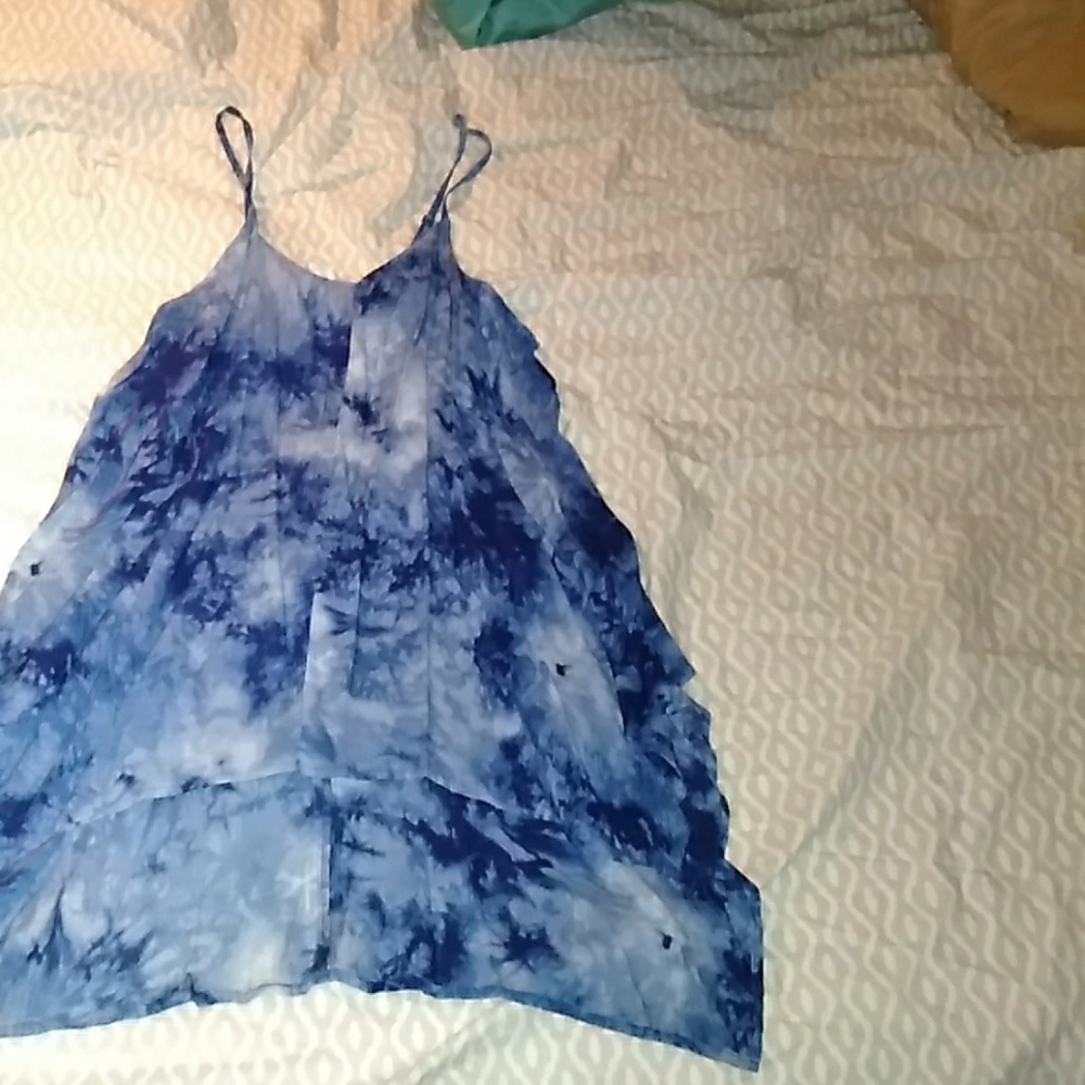 Multicolored tank